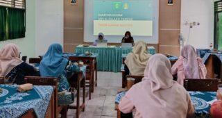 Menentukan Masa Depan Siswa Kelas IX, MTs Al-Falaah Pandak Gelar Rapat Kelulusan