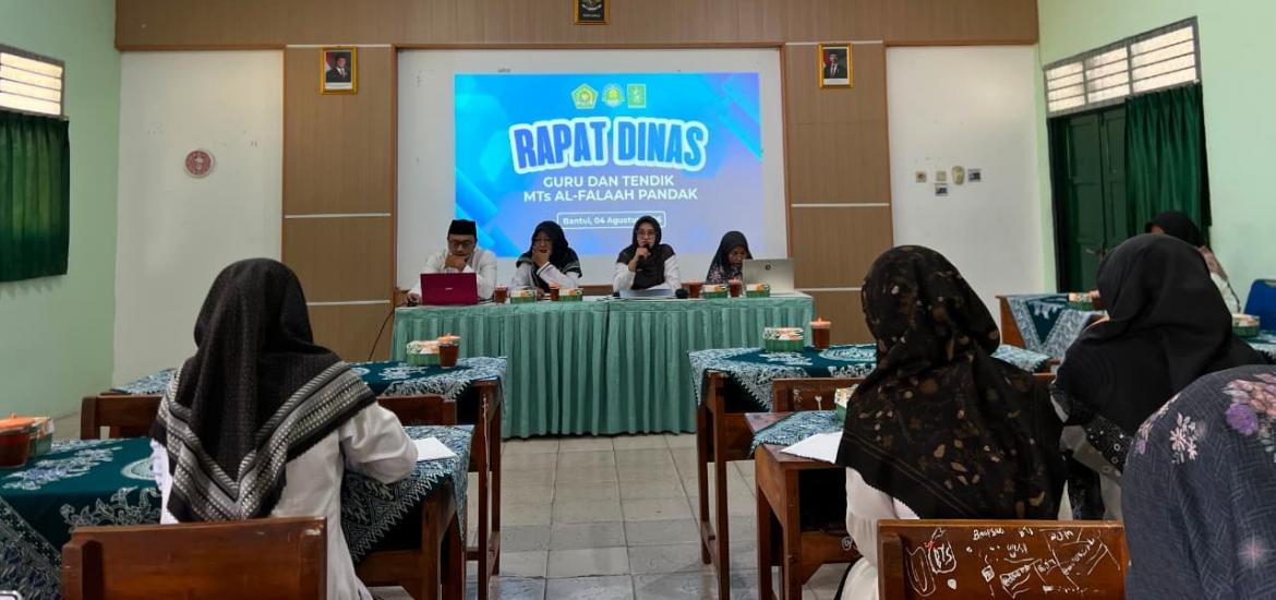 MTs Al-Falaah Pandak Gelar Rapat Dinas Guru dan Tenaga Kependidikan